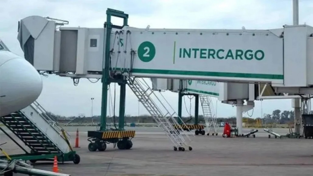 El Gobierno nacional habilita a las fuerzas de seguridad para operar servicios de rampa en los aeropuertos
