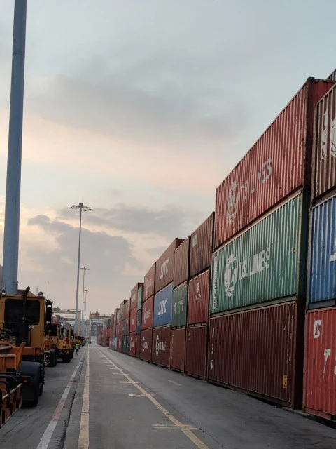 Autorizan el traslado de mercadería a depósitos fiscales para abaratar costos